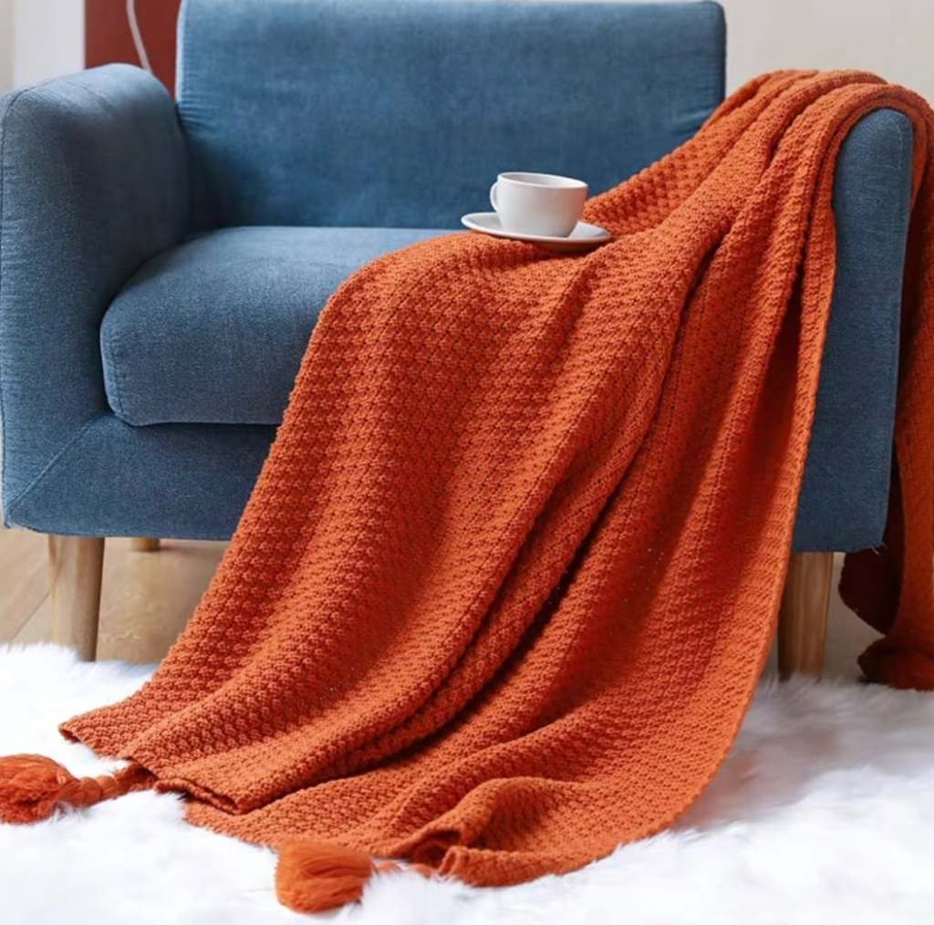Mantas Para sofa con pompones Terracota | Angeles del Hogar