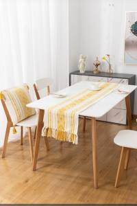 Caminos de mesa con Flecos Bordado en Croché Color a elección - imagen 2