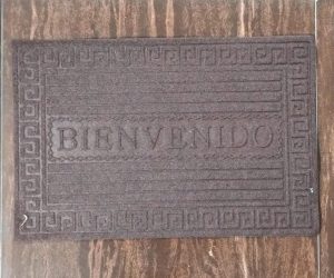 Alfombras para la Entrada Engomadas Modelo Bienvenido Color Café